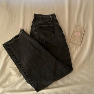 ripped jeans size 25 fits size 1